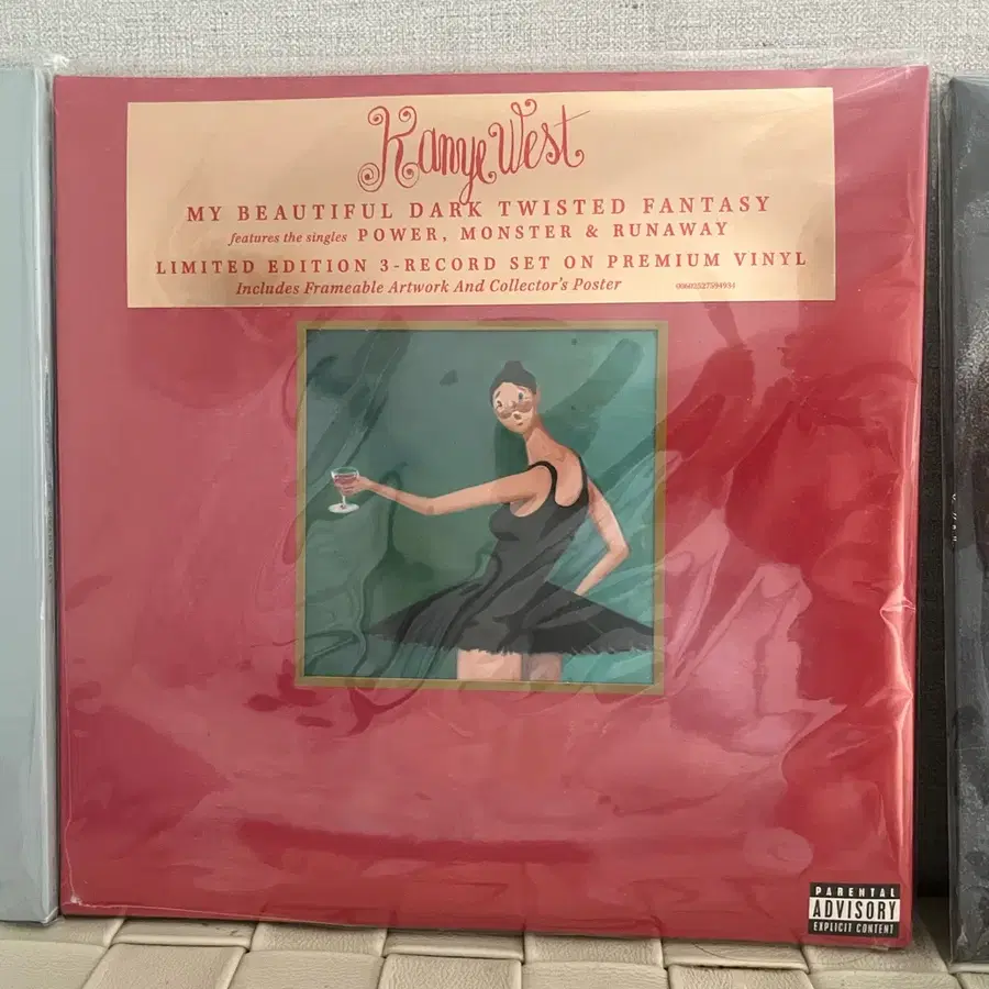 칸예 웨스트 My Beautiful Dark Twisted Fantasy LP 3LP 한정판