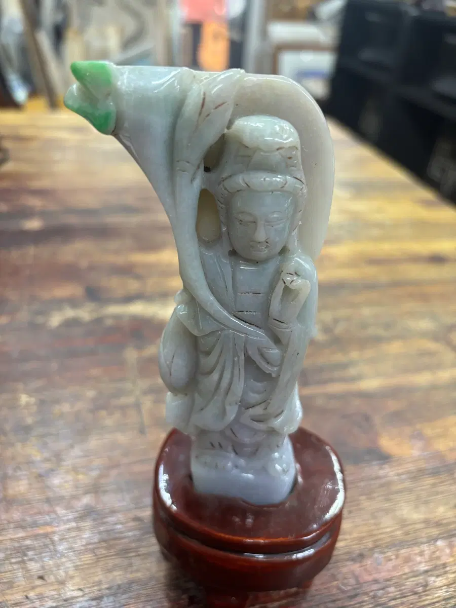 비취 조각품