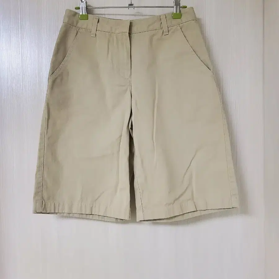 톰보이 베이지색 면 반바지