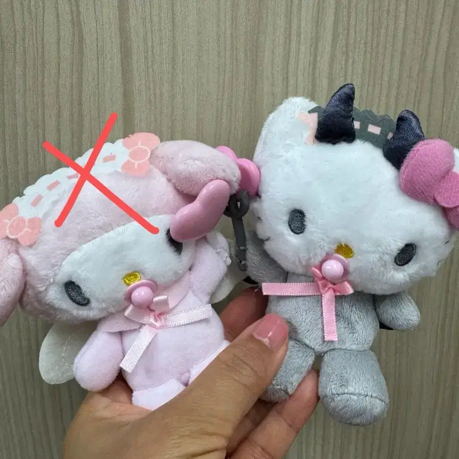 산리오 베이비 헬로키티 천사와 악마 키링 마코 24년도 새상품