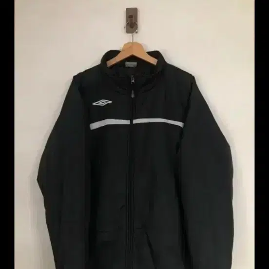 엄브로 패딩자켓 XL