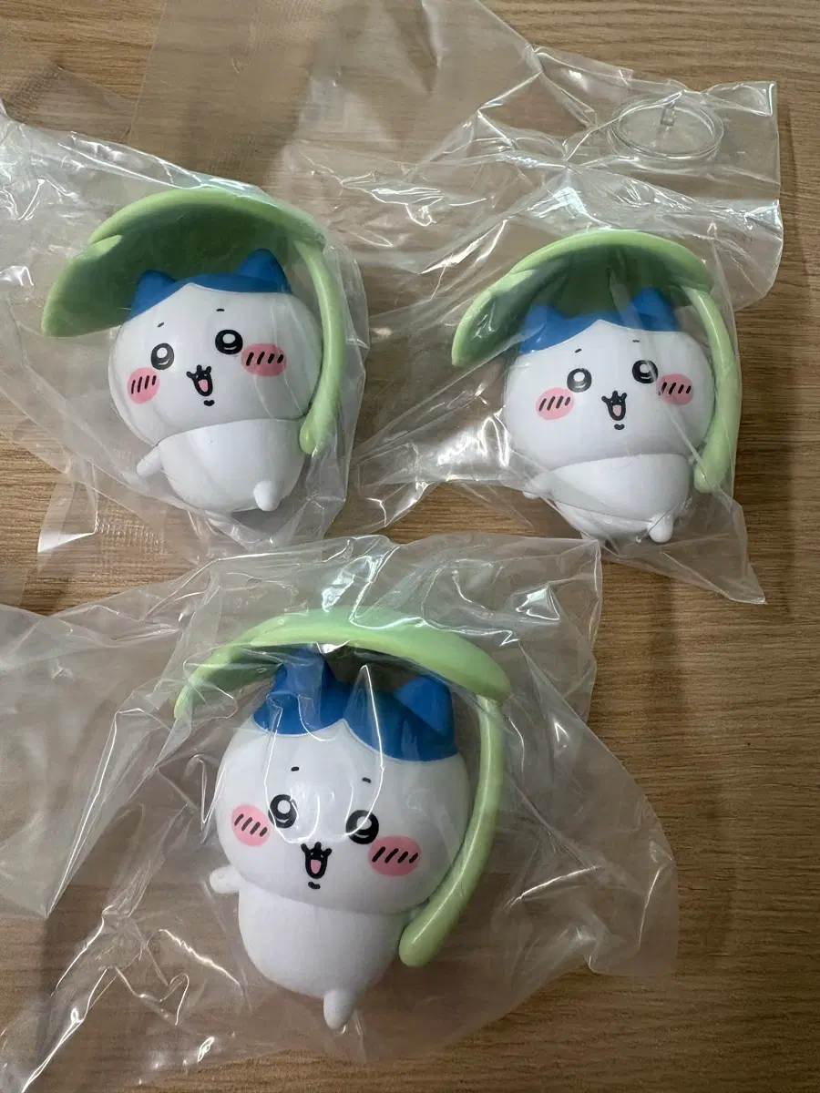 롯데시네마 먼작귀 하치와레 개당 8000<판매>