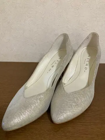 [ MELMO ] 펌프스 실버 22.5cm