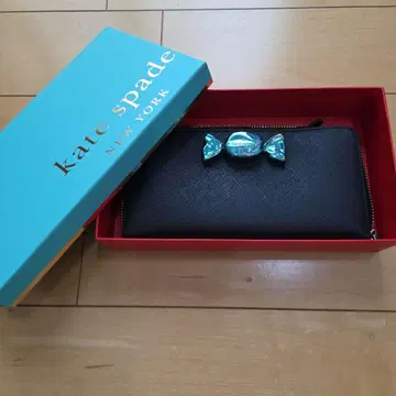 케이트 스페이드 캔디 모티브 장지갑