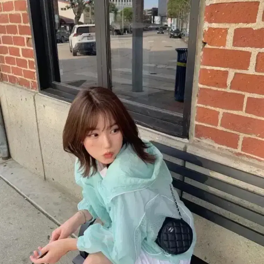 shapes punching windbreaker (mint)