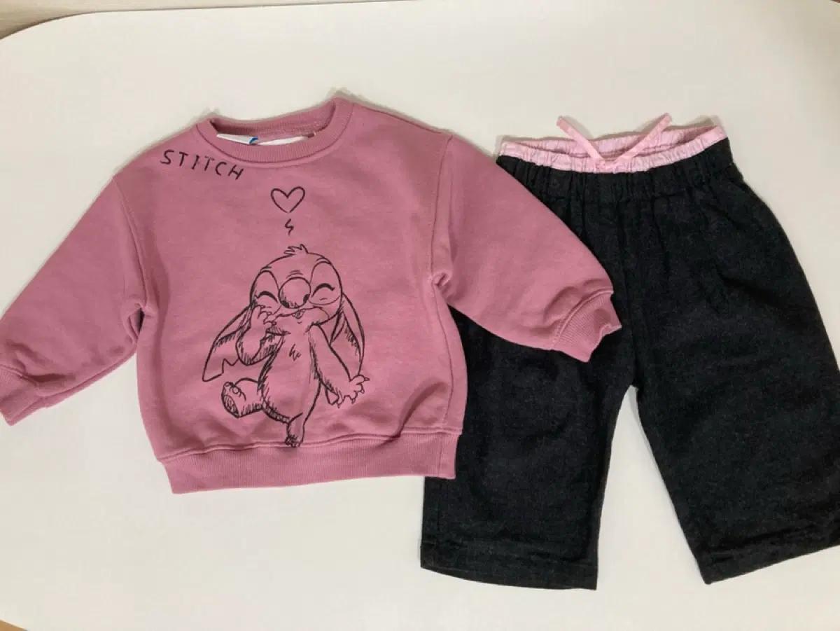 자라(ZARA) 키즈 베이비 릴로 & 스티치 디즈니 드로스트링 팬츠 상하의세트 86cm(새상품)