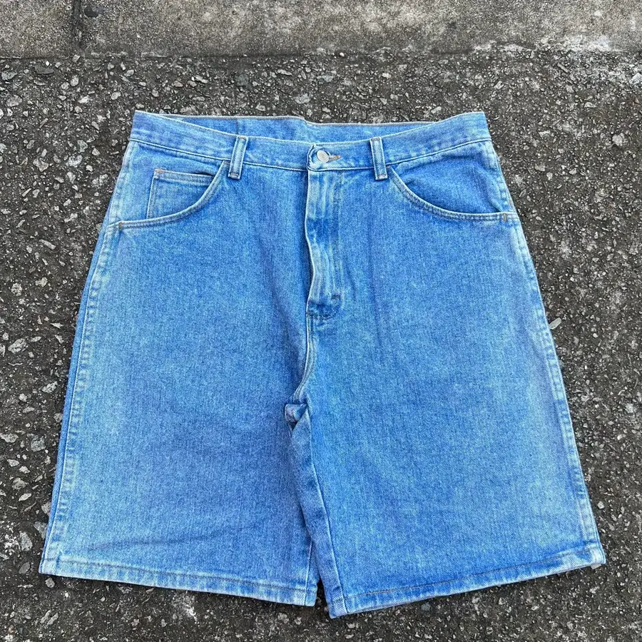 90년대~00년대 생산된 랭글러 데님 반바지