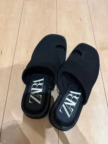 ZARA 통굽 플립플랍 블랙 사이즈 38