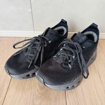 [ 컨디션 최상/박스 없음 ] on cloudsurfer max wide 26cm