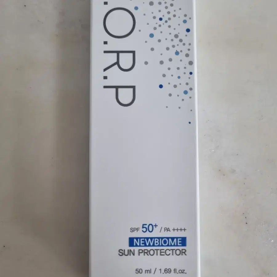 (미개봉) L.O.R.P 롤프 뉴바이옴 선 프로텍터 선크림