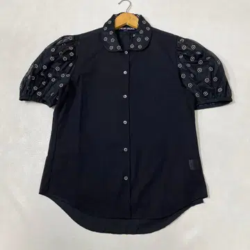 새상품급 25SS JUPE BY JACKIE 꽃무늬 자수 퍼프 슬리브 블라우스