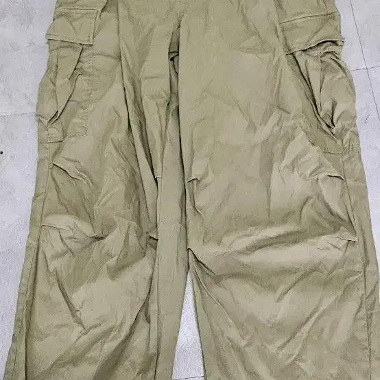 지오다노 카키 카고 워크 팬츠 XL