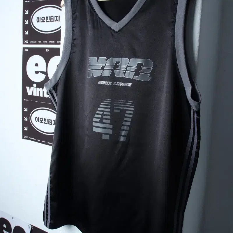 (L-2XL) 널디 반팔 티셔츠 농구나시 새틴 블랙 올드스쿨-H35665
