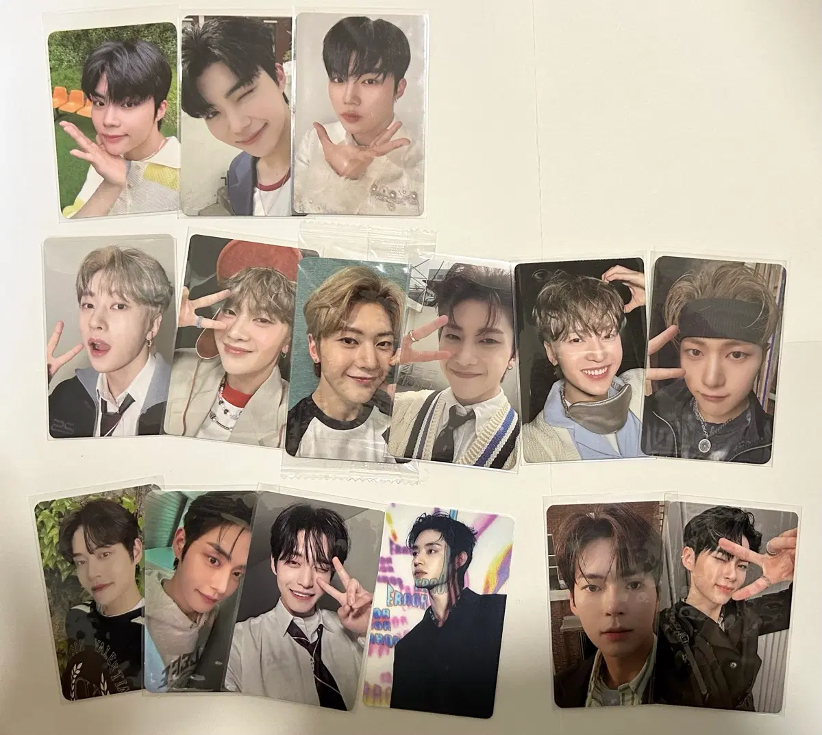 제로베이스원 제베원 박건욱 석매튜 김지웅 성한빈 포카 양도 판매 처분