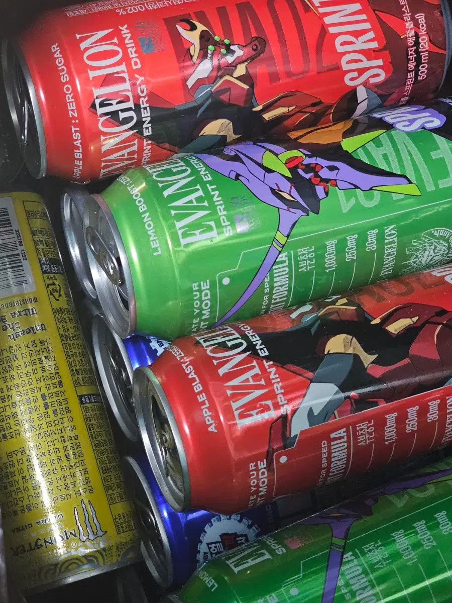 몬스터, 클룹 스프린트 에반게리온 캔 판매