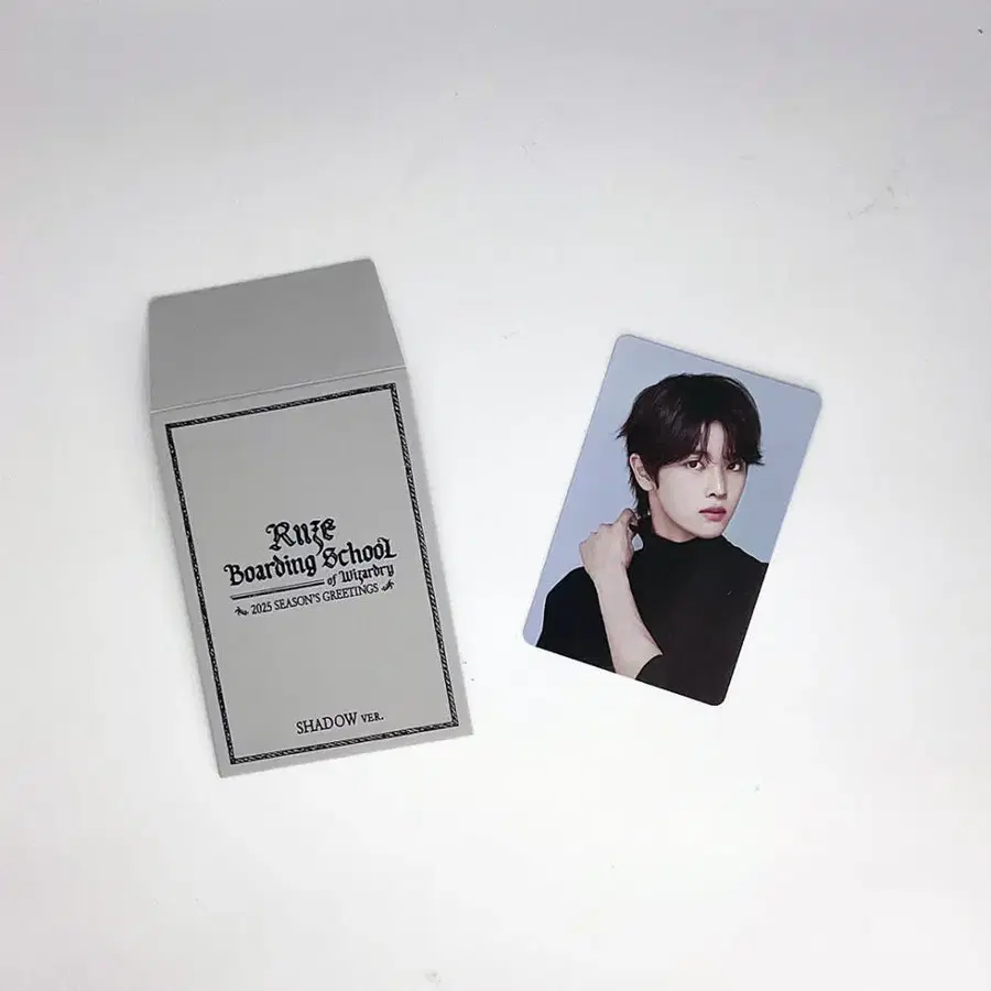 라이즈 성찬 2025 시즌그리팅 포토카드 B_1 RIIZE SUNGCHAN 2025 SEASON'S GREETING PHOTOCARD B_1