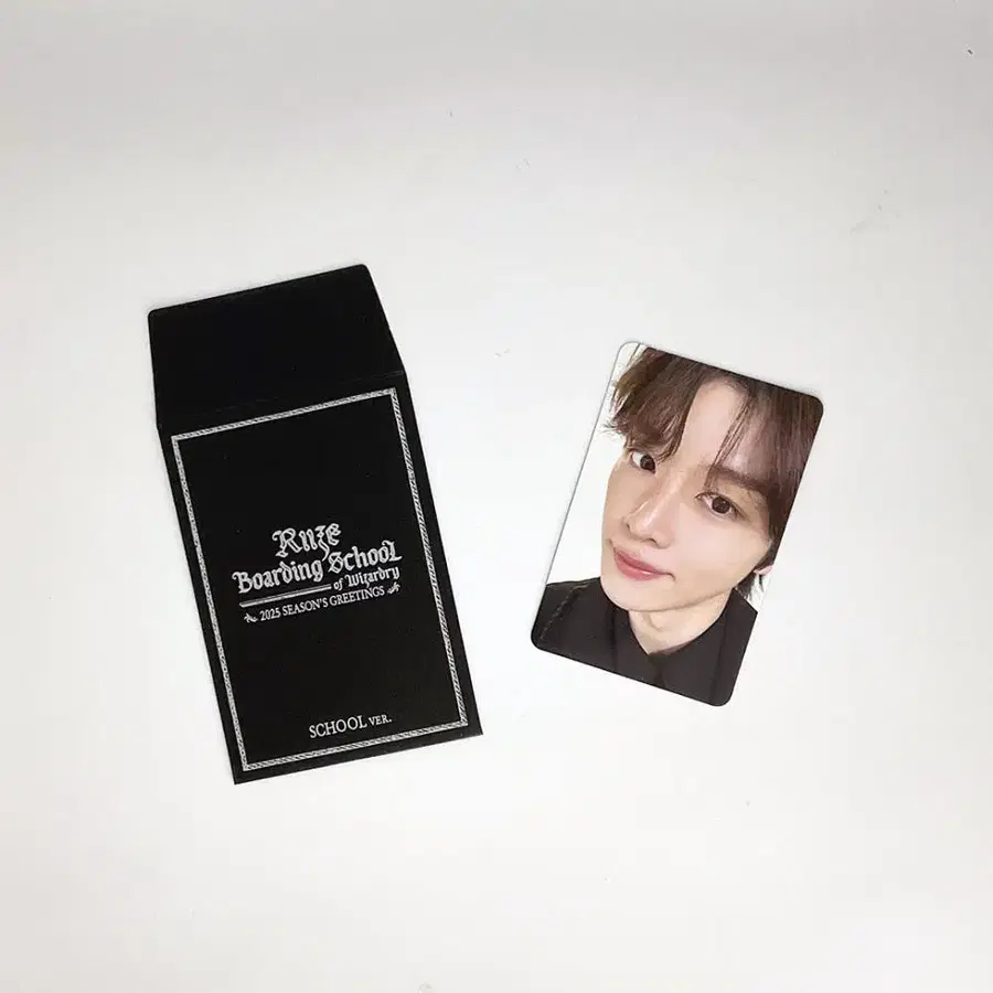 라이즈 성찬 2025 시즌그리팅 포토카드 A_1 RIIZE SUNGCHAN 2025 SEASON'S GREETING PHOTOCARD A_1
