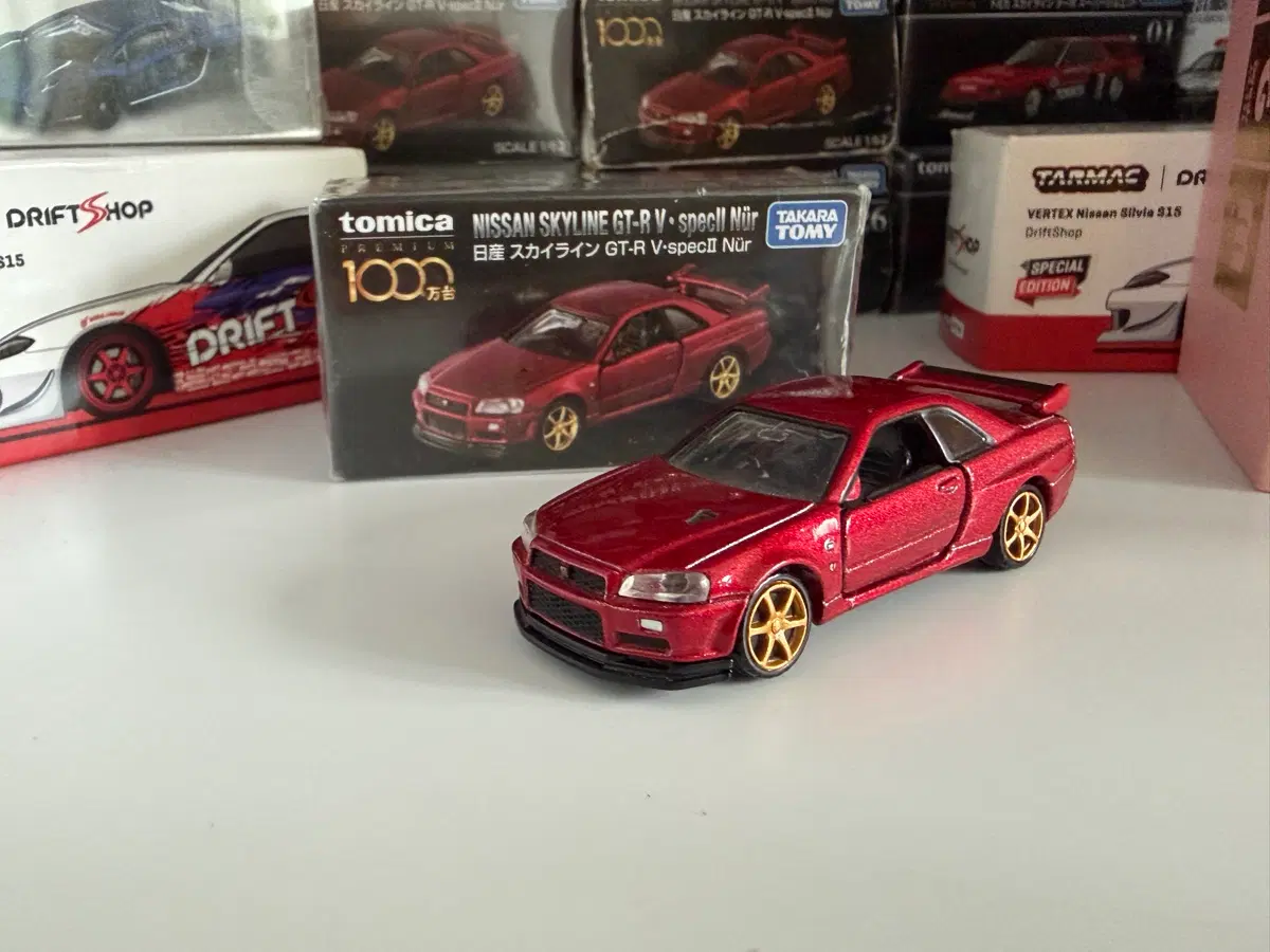 (가격제안 가능) 토미카 닛산 스카이라인 GT-R V-specII 누르 100만대 기념 에디션