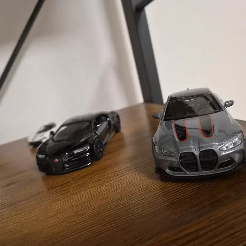 BMW m4 & 부가티