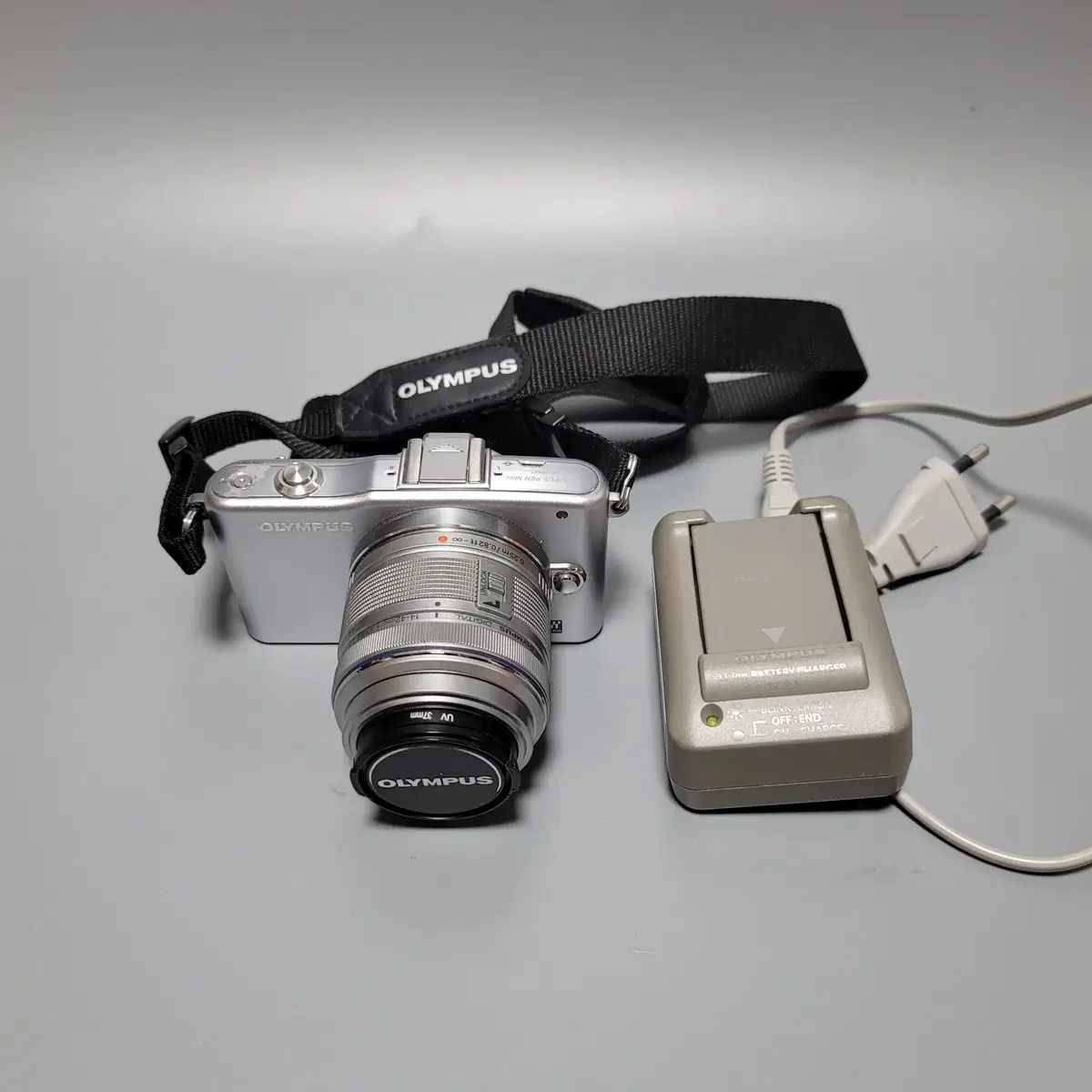 올림푸스 펜 미니 E-PM1 미러리스 카메라+14-42mm 렌즈