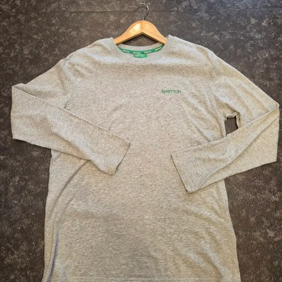 BENETTON 롱슬리브 그레이 L