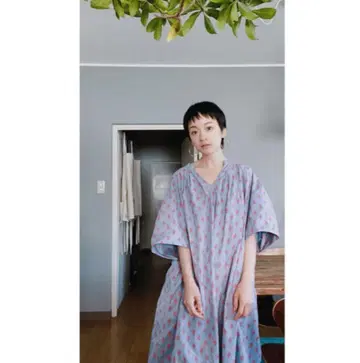 [컨디션 최상] 카랑코에 벨티드 프린트 원피스