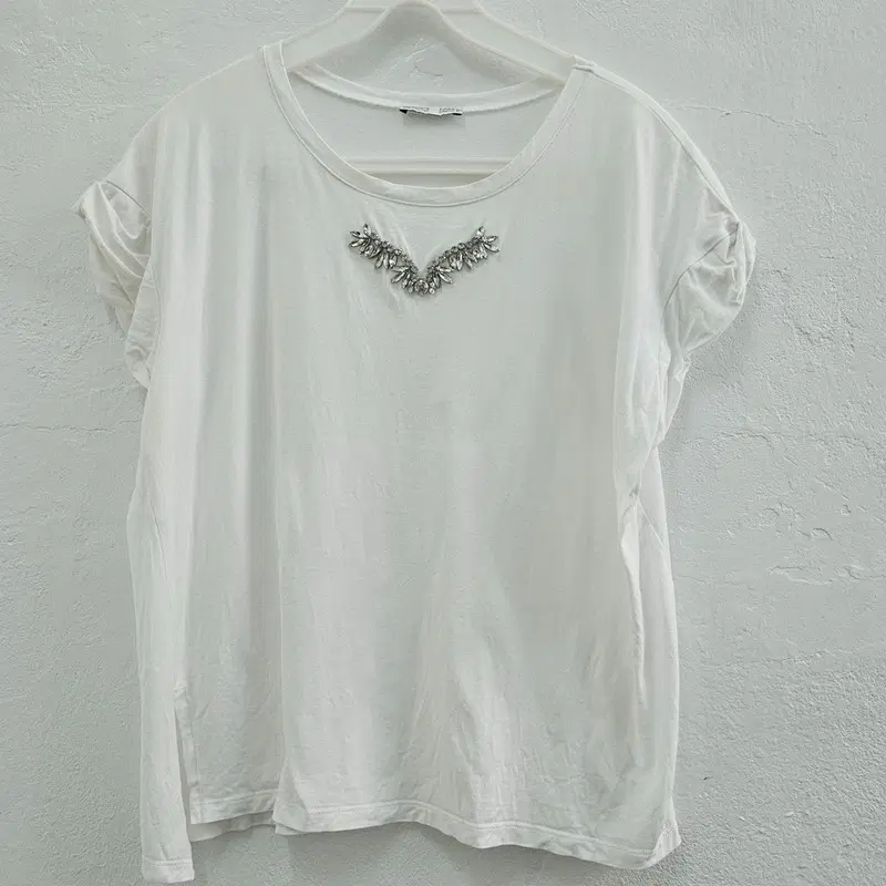 ZARA ITALY 반팔 티 여 95 J6363
