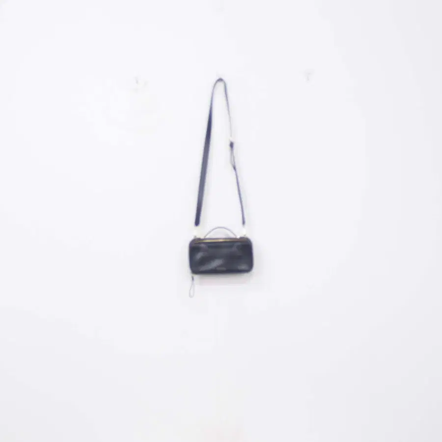 [정품] 훌라(FURLA) 여성 블랙 아담한 천연가죽 데일리 크로스백 가방 정인샵