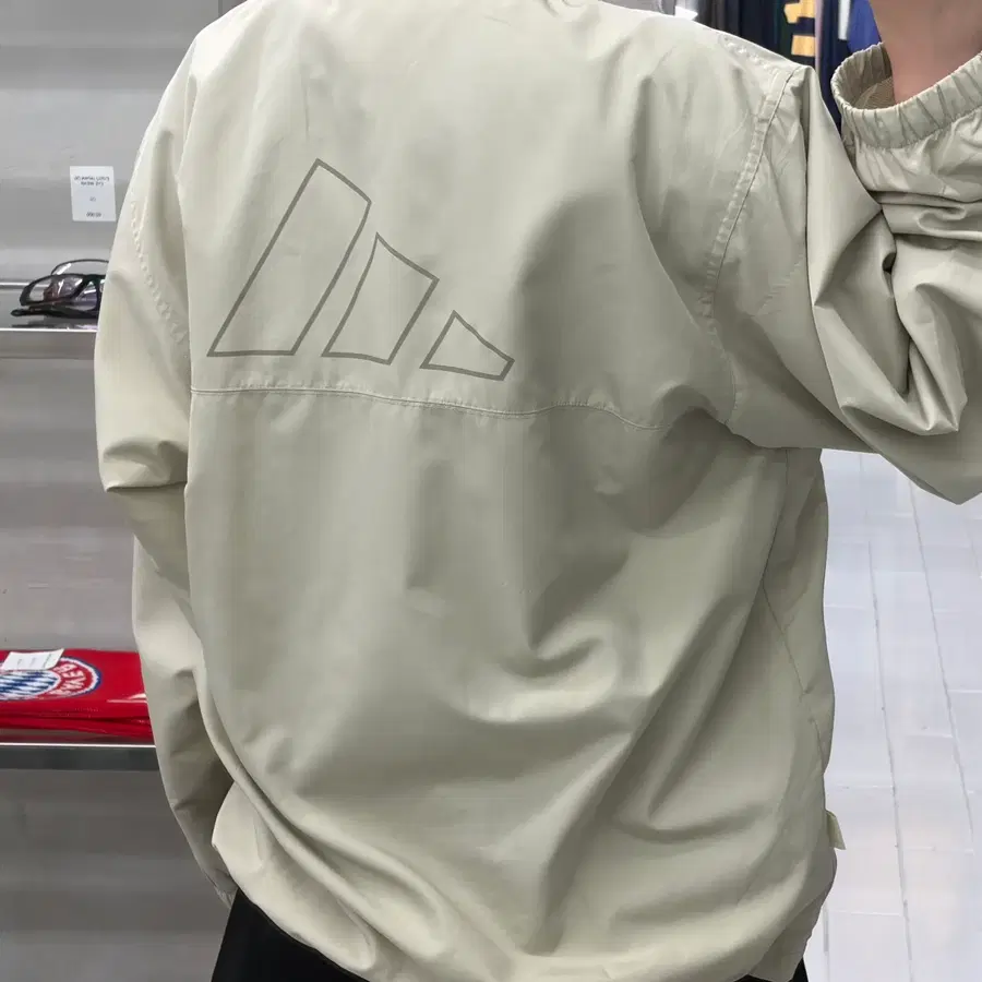 (S) 아디다스 올드스쿨 퍼포먼스 로고 베이지 바람막이