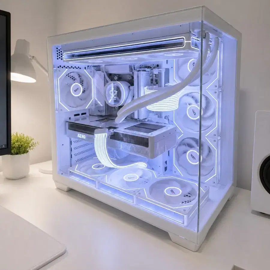라이젠7 9800X3D RTX5080 AERO 화이트 새상품본체