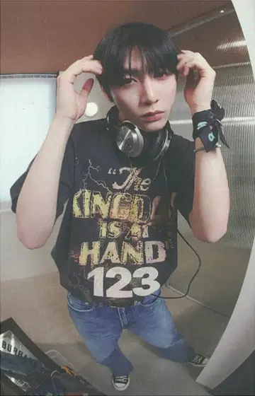 BOYNEXTDOOR UNIVERSAL MUSIC STORE TAESAN WHO!