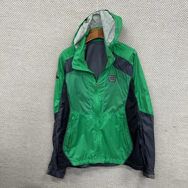 코오롱스포츠 등산 바람막이 자켓 95 D09810
