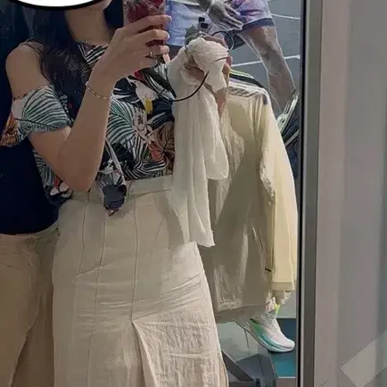 바캉스룩 해변룩 오프숄더 블라우스