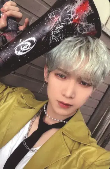 ATEEZ THE WORLD EP.1:MOVEMENT 여상 트레이딩 카드 DIARY