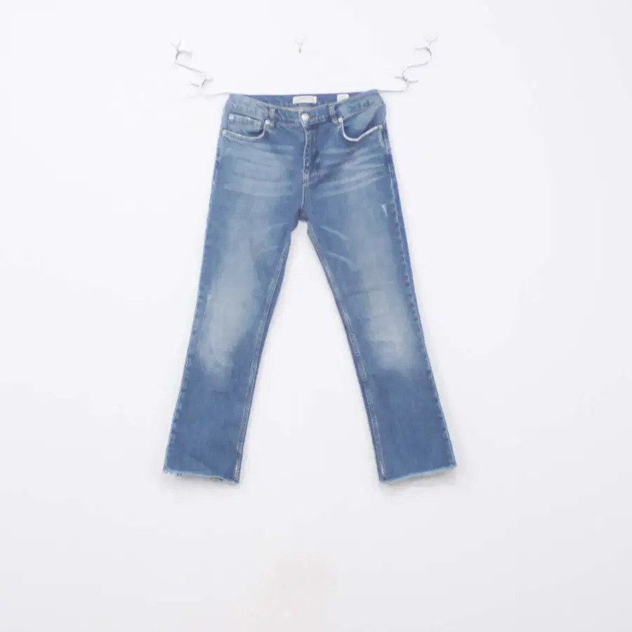 [정품] 자라(ZARA) 여성 세련된 워싱 슬림와이드핏 사방스판 데님팬츠 청바지 신상 26사이즈 정인샵