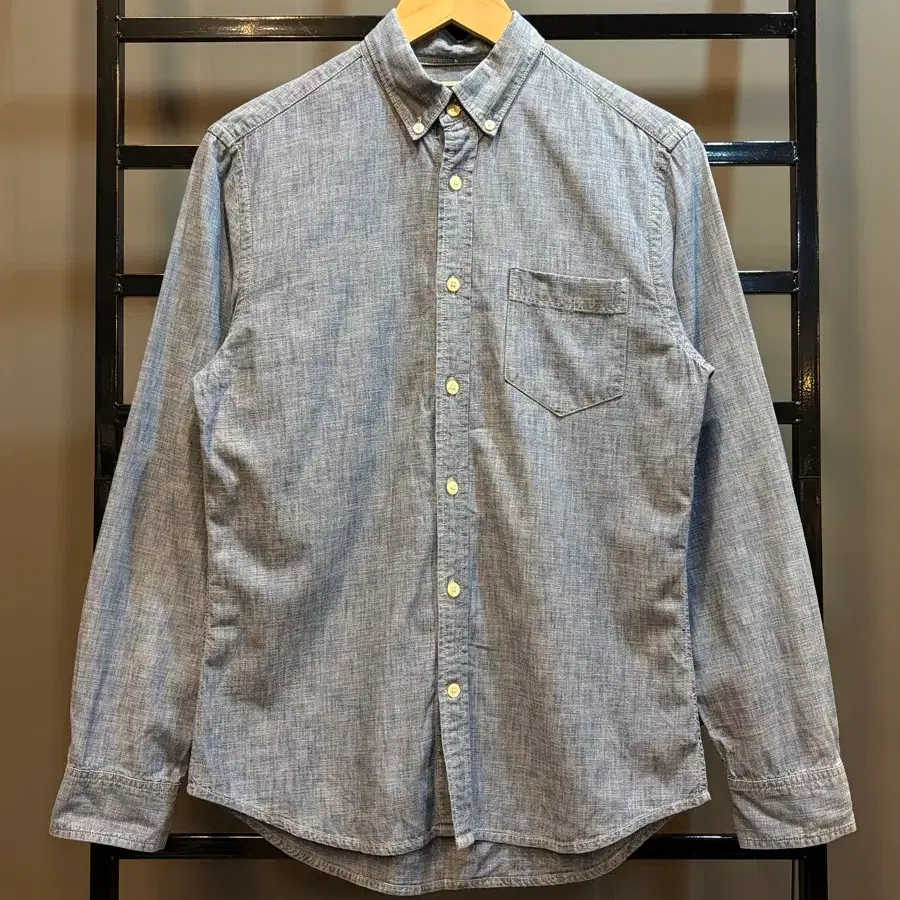[S] 갭 샴브레이 셔츠 The Gap Chambray Shirt 2.9