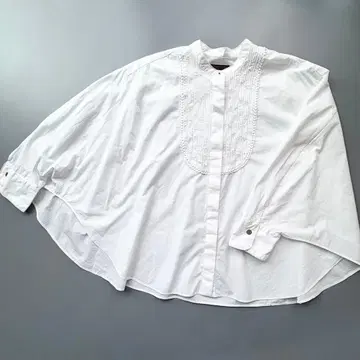 24ss [ 투모로우랜드 컬렉션 ] 화이트 콤비네이션 케이프 셔츠