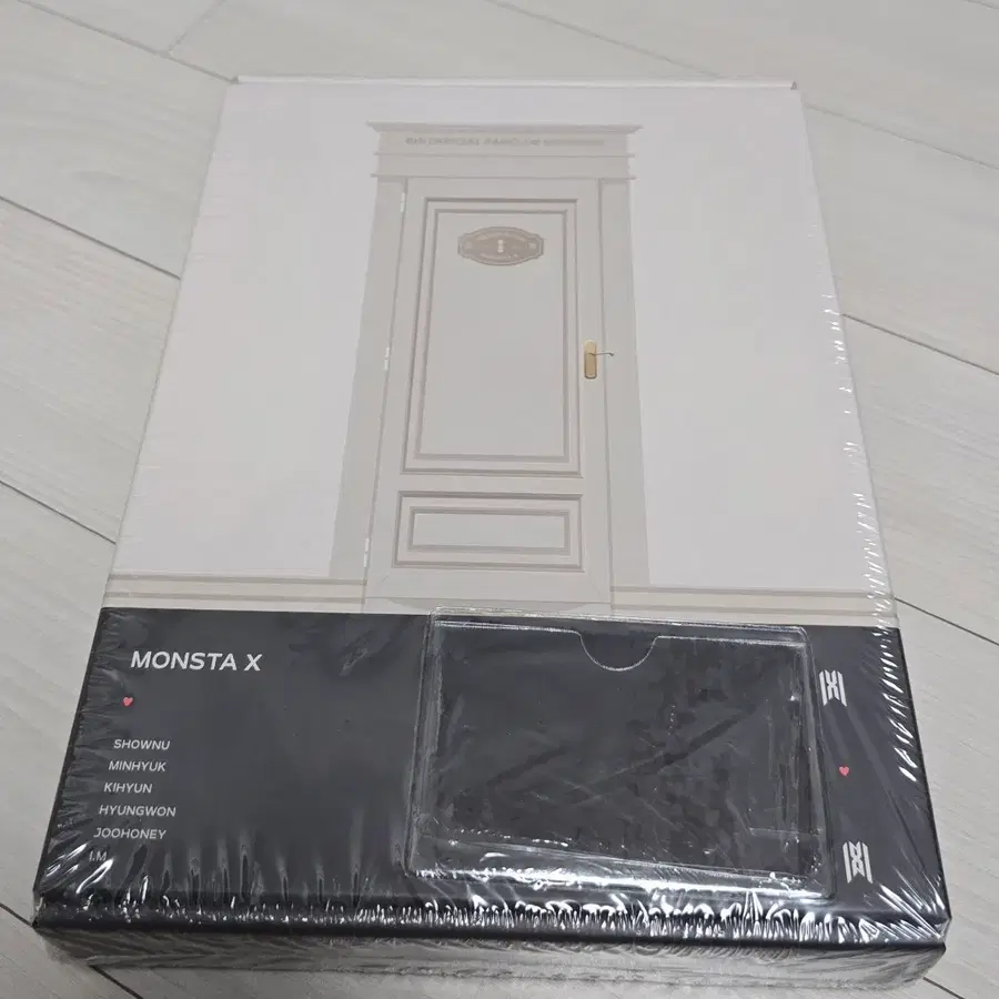 몬스타엑스 8기 공식 팬클럽 키트