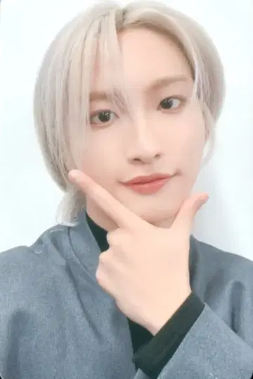 ATEEZ 랜덤 트레이딩 카드 SEONG HWA ATINY'S VOYAGE in Japan 2/4