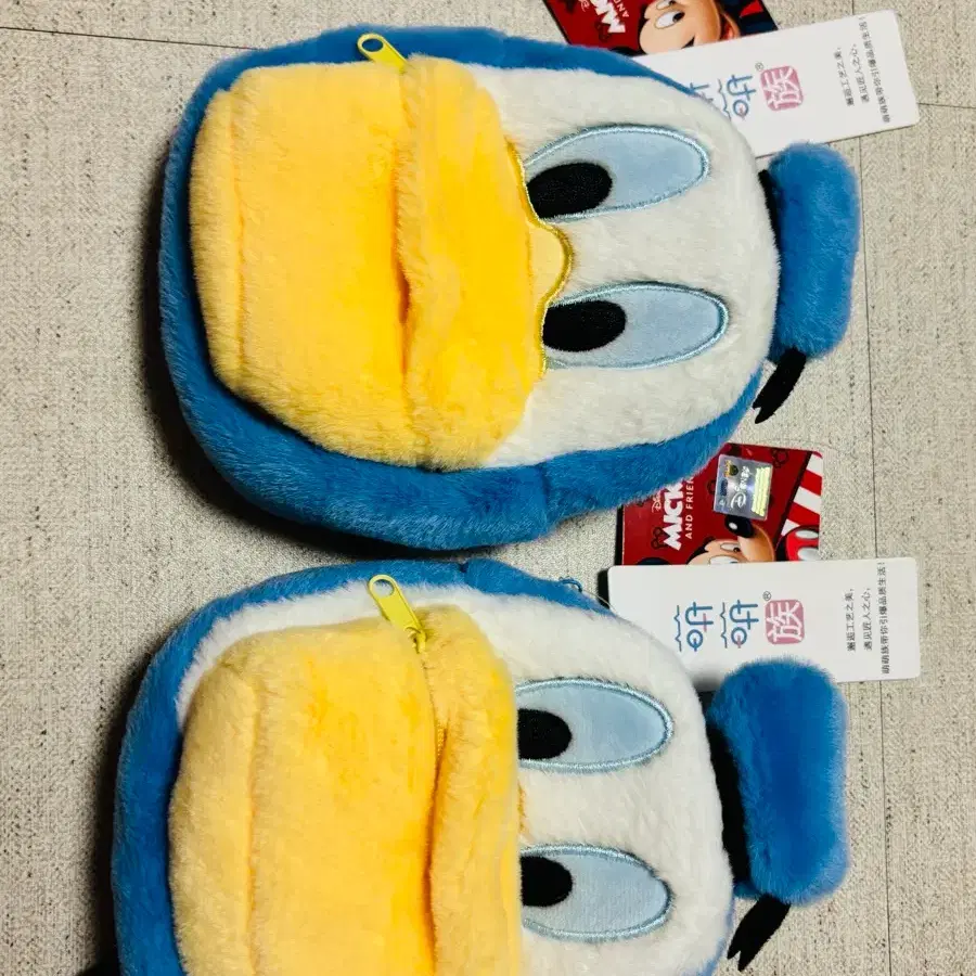 도날드덕 백팩 모양 파우치 키링