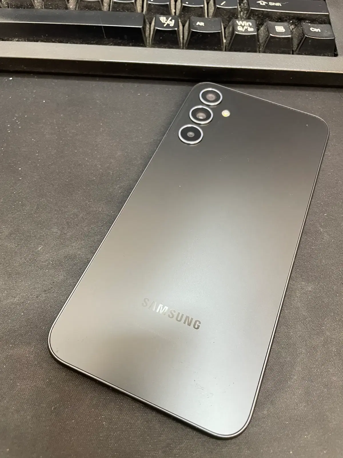 갤럭시A34 블랙 128GB 무잔상 상태좋은 중고18만6천팝니다