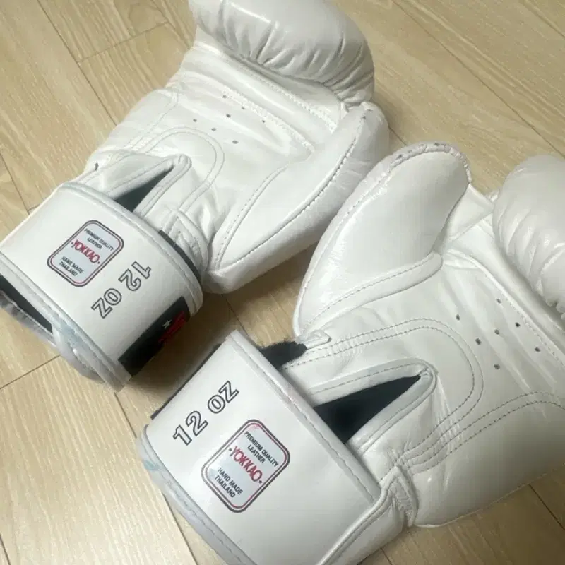 요카오 복싱 글러브 12oz 화이트