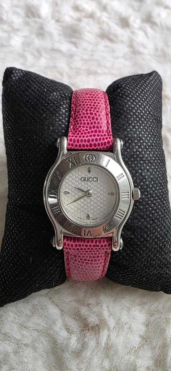 #254) GUCCI 6500L