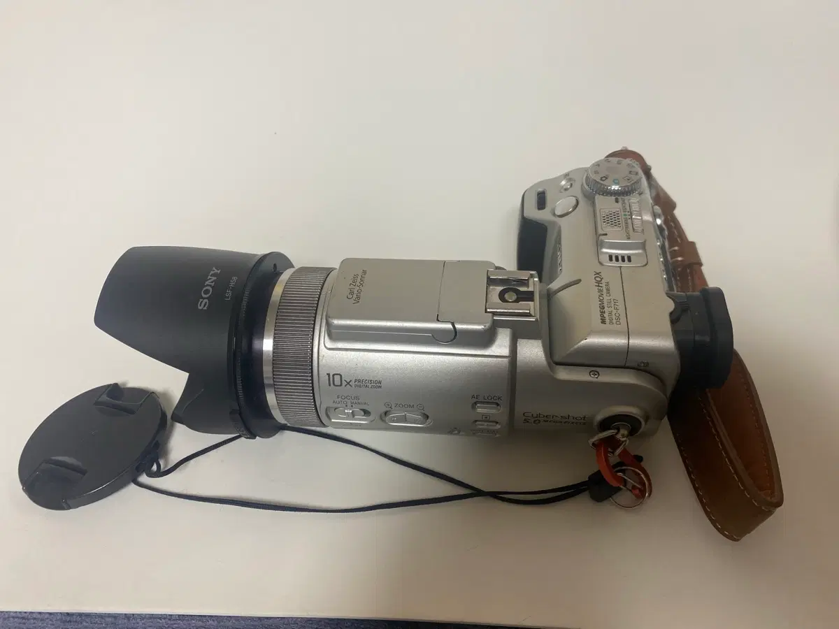 소니 사이버샷 DSC-F717 카메라