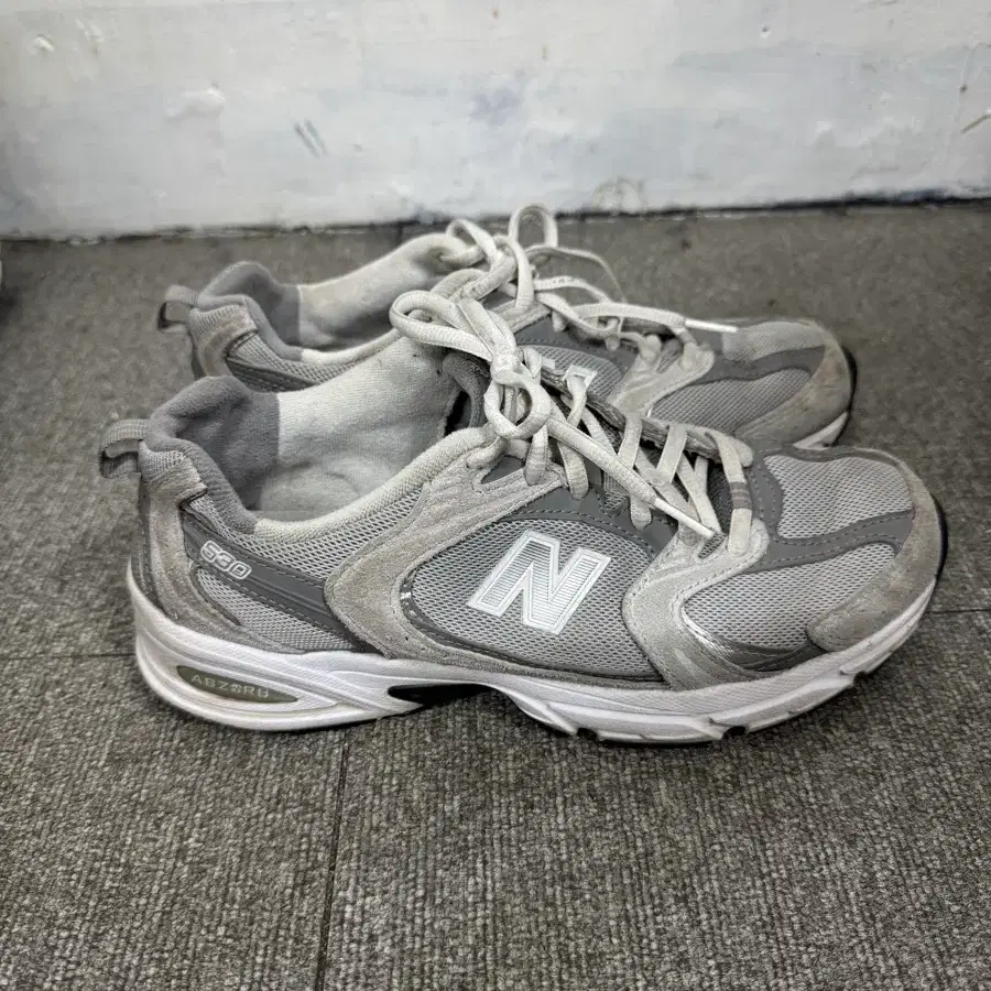 (250)뉴발란스 530