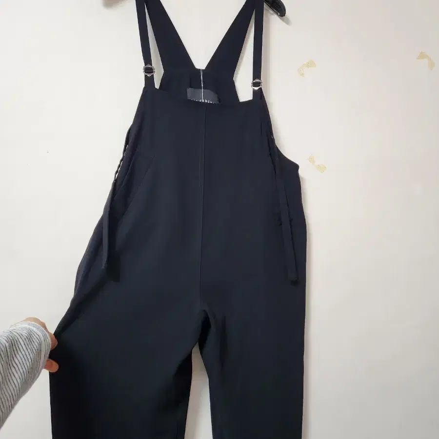 h's cabinet 블랙 와이드 멜빵바지 55