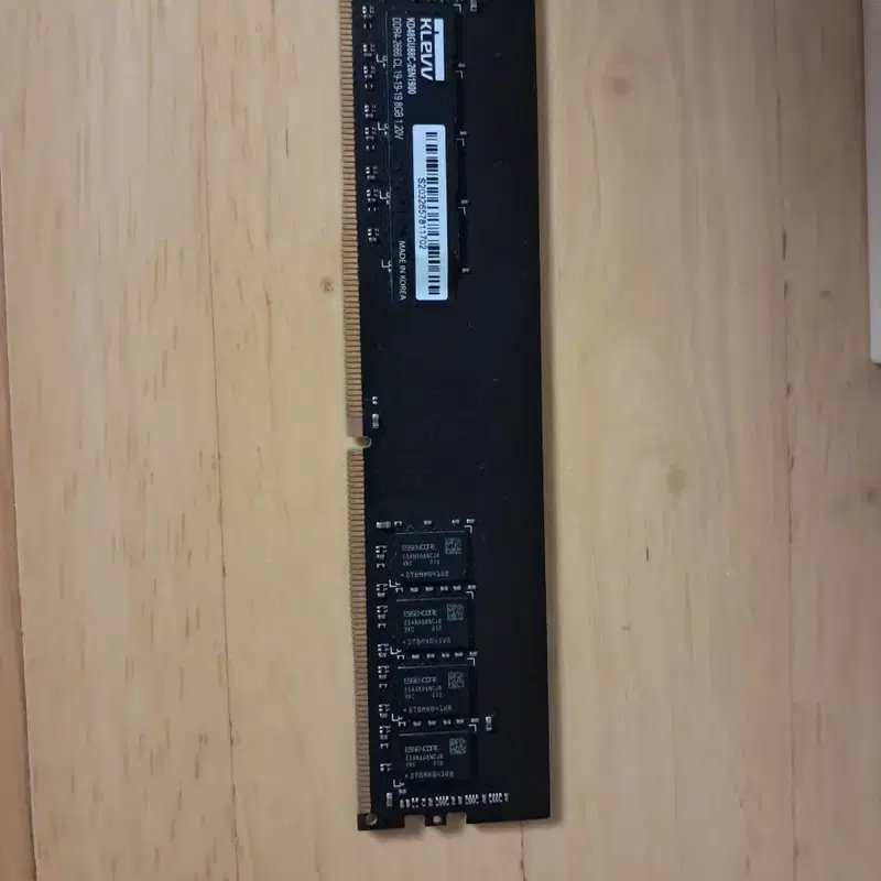 (진짜 레전드 급구임 네고 쌉가능이니깐 번톡좀)KLEVV DDR4 8GB PC4-21300 CL19 2666 램