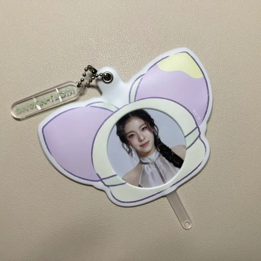 엔믹스 규진 미니 피켓 키링 믹스피 뀨냥이