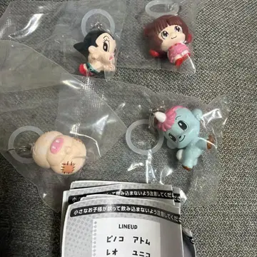 새상품 테즈카 오사무 캐릭터 메지루시 액세서리 4종 세트