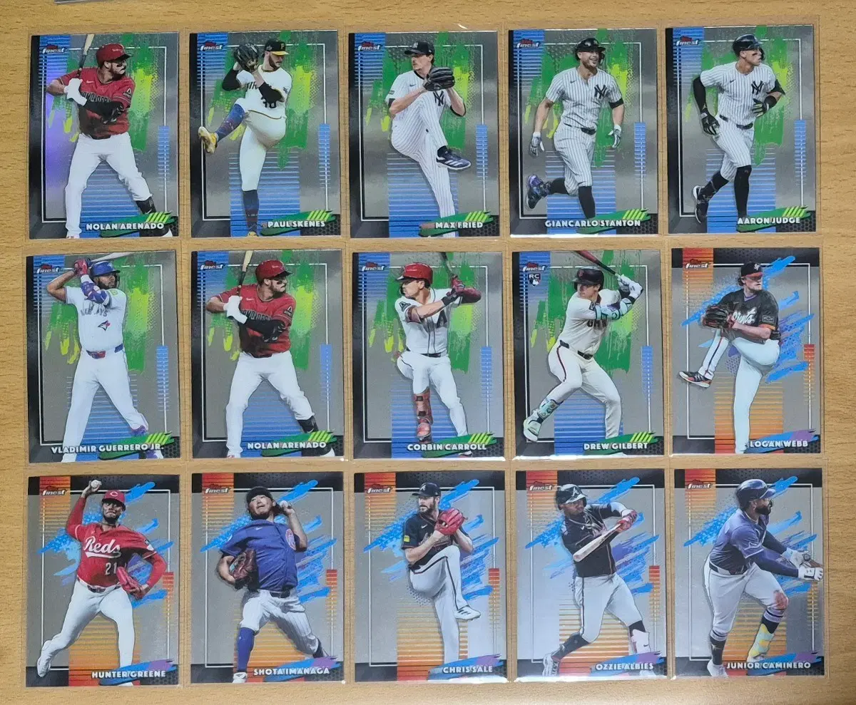 MLB 2026 탑스 파이니스트 스킨스, 저지, 캐롤, 카미네로 등 15장랏 판매합니다.